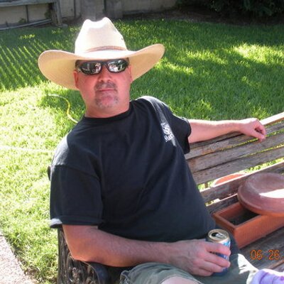 Profile Picture of Robert Stubblefield (@thestubby0032) on Twitter