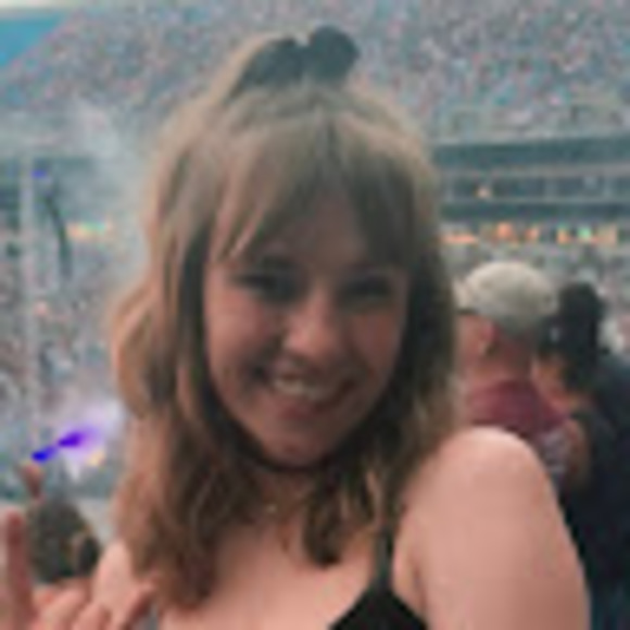 Profile Picture of Brianna Lester (@briannalester2) on Poshmark