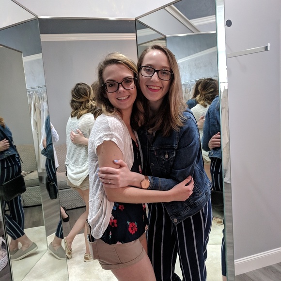 Profile Picture of Melanie Umbaugh (@mel_sophia) on Poshmark