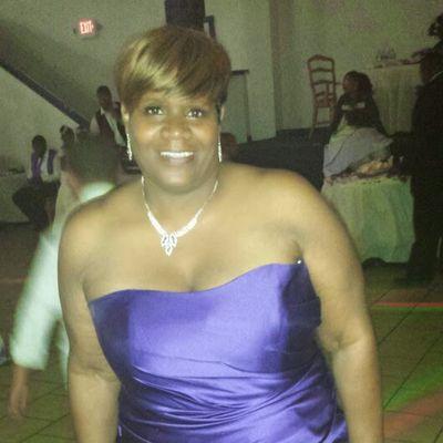 Profile Picture of Enollia Hunter-Mahon (@EnolliaM) on Twitter