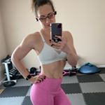 Profile Picture of Amanda Colin (@at_home_strong) on Instagram