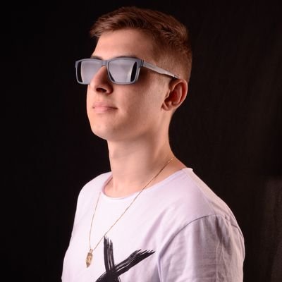 Profile Picture of É Só Léo (@Leo_Francisco21) on Twitter