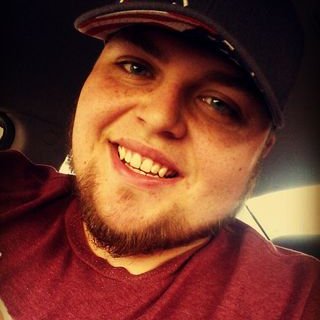 Profile Picture of James Tyler Viars (@TheOneNOnlyBubs) on Twitter