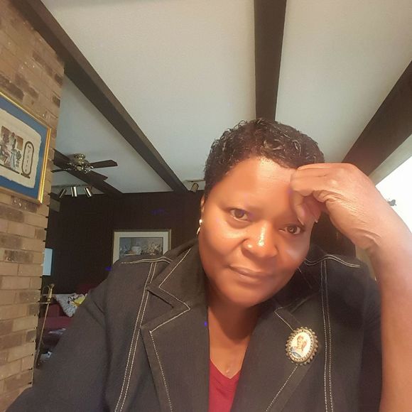 Profile Picture of Diane Sease (@dianesease1961) on Poshmark