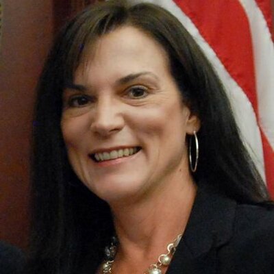 Profile Photo of Dana Young (@danayoungR57) on Twitter