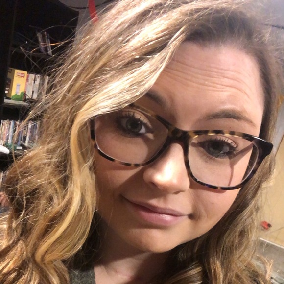 Profile Picture of Kasey Constance (@kconstance) on Poshmark