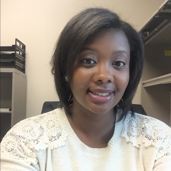 Profile Picture of Krystal Hannah (@krystalliab) on Poshmark