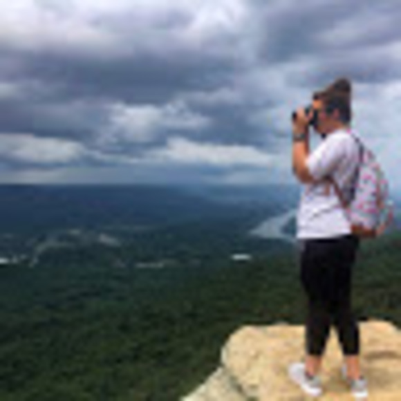 Profile Picture of Tori Payne (@toripayne972) on Poshmark