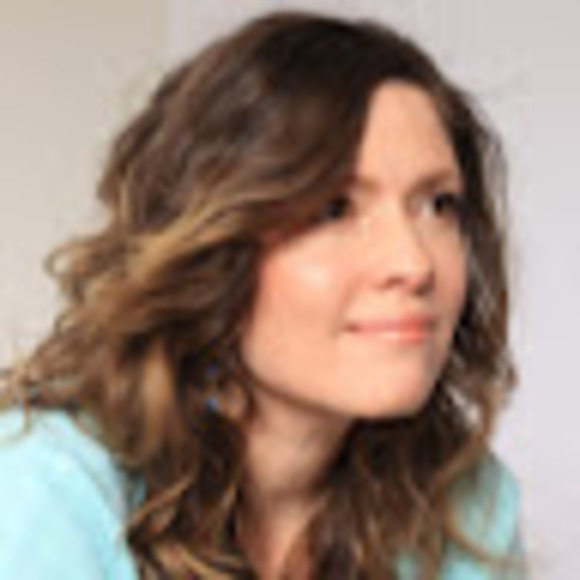 Profile Picture of Inger Eadie (@ingerfinds) on Poshmark
