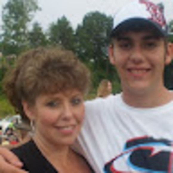 Profile Picture of Kathy Hacker (@kathyhacker69) on Poshmark