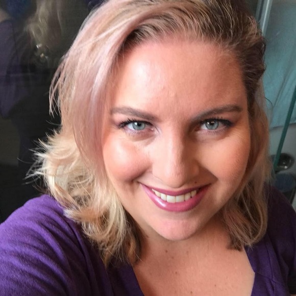Profile Picture of Tina Ramirez (@jtccaramirez) on Poshmark