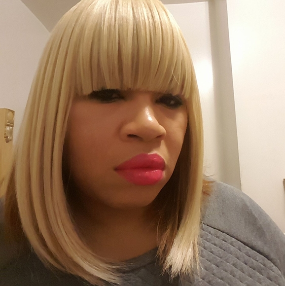 Carol Flamer - Poshmark Profile Picture of Carol Flamer (@nurseflamer08) on Poshmark