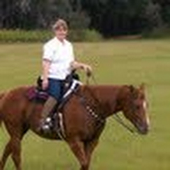 Profile Picture of Janet Ackerman (@sailfish16) on Poshmark