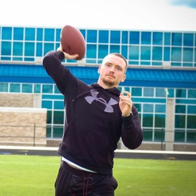 Profile Picture of Robert J Duff (@robbyd36) on Twitter