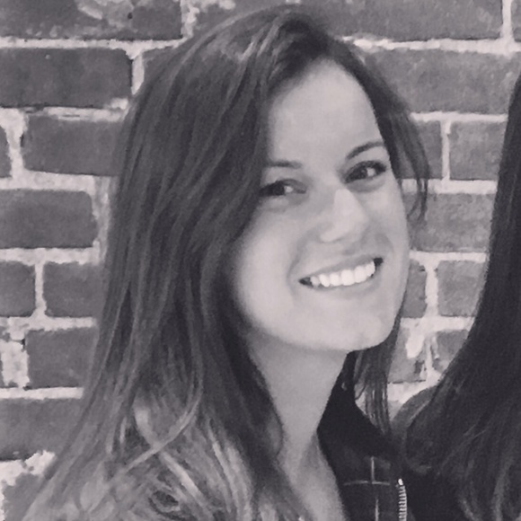 Profile Picture of Bailey Proft (@bzproft) on Poshmark