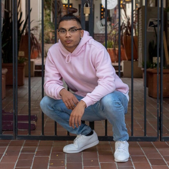Profile Picture of Francisco Romero (@statfrank) on Poshmark
