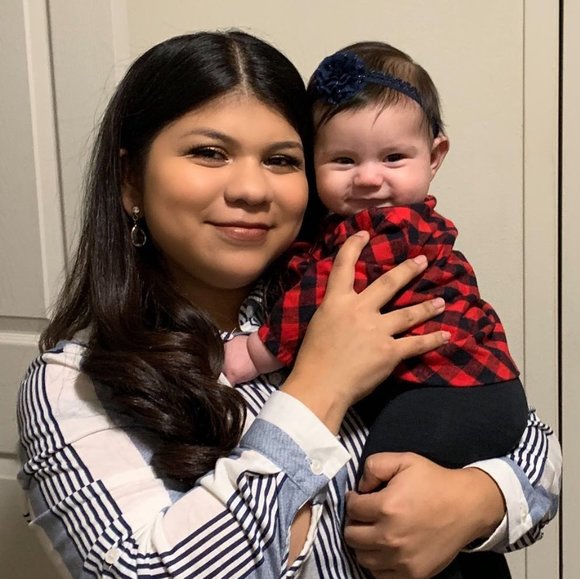 Profile Picture of Aidee Bezona (@aideebezona) on Poshmark