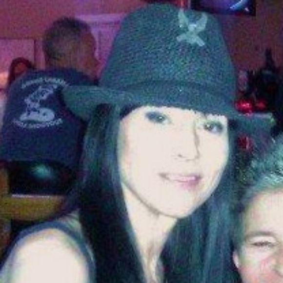 Profile Picture of Paula Effler (@paulaeffler) on Poshmark