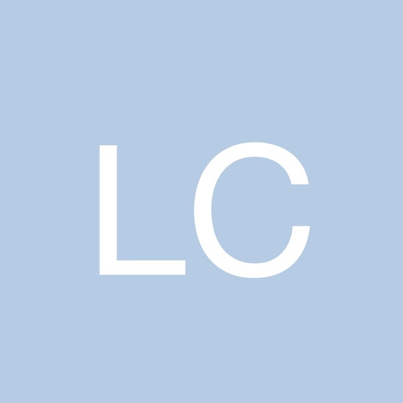 Profile Picture of Laurie Carty (@what_it_was) on Poshmark