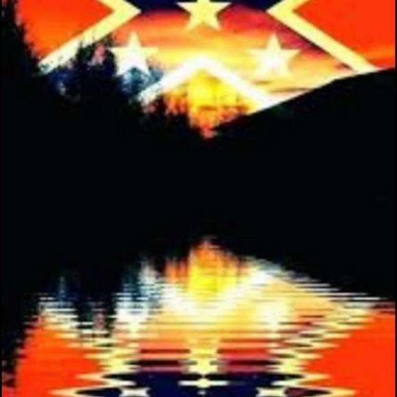 Profile Picture of Christopher Cumbee (@ccumbee11) on Poshmark