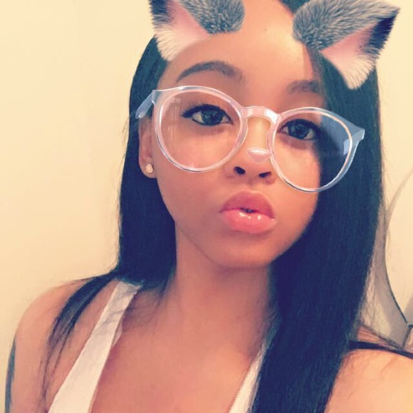 Jasmine Hommes - Poshmark Profile Picture of Jasmine Hommes (@jholmes1290) on Poshmark