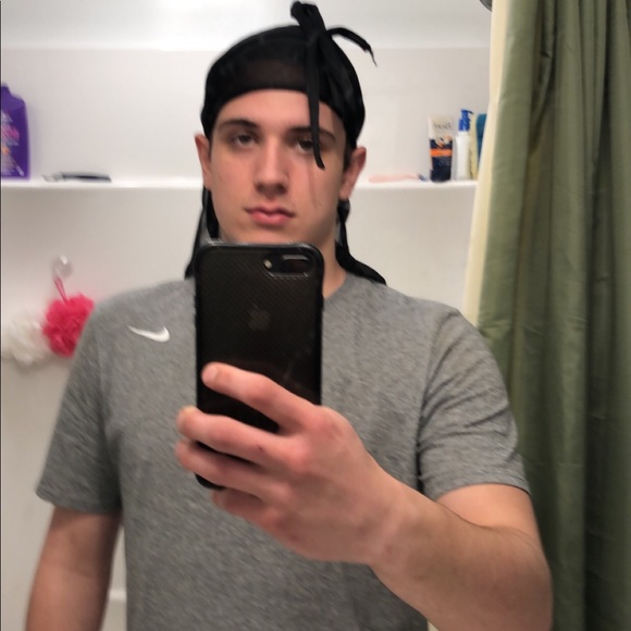Profile Picture of Gabriel Fleeger (@gabefleeger81) on Poshmark