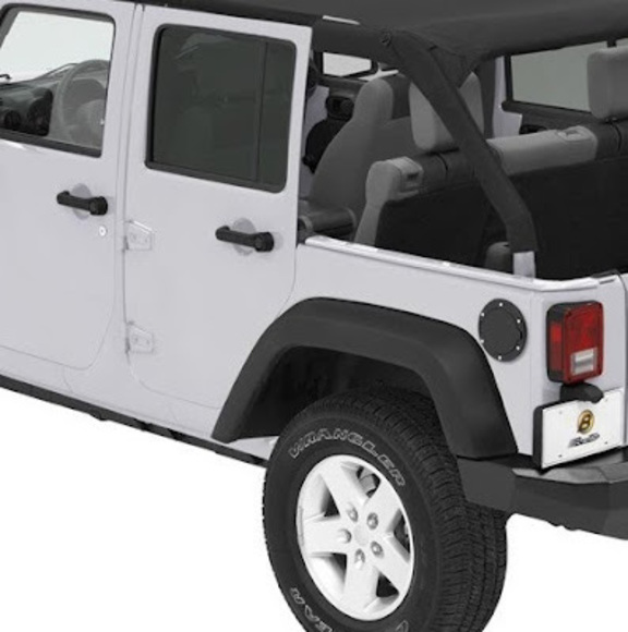 Profile Picture of James Carvelle (@jamescarvelle) on Poshmark