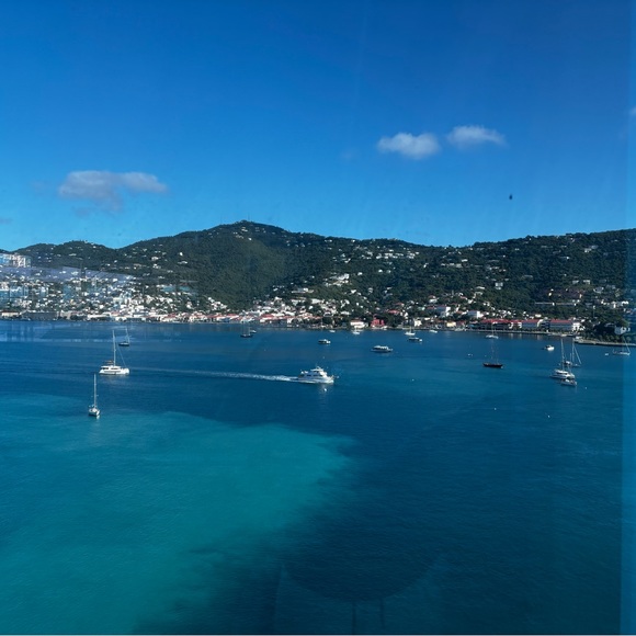 Shane Gadaire - Poshmark Profile Picture of Shane Gadaire (@shxne99) on Poshmark