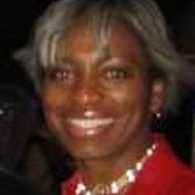 Profile Picture of Eleanor Edwards (@TheEleCoach) on Twitter