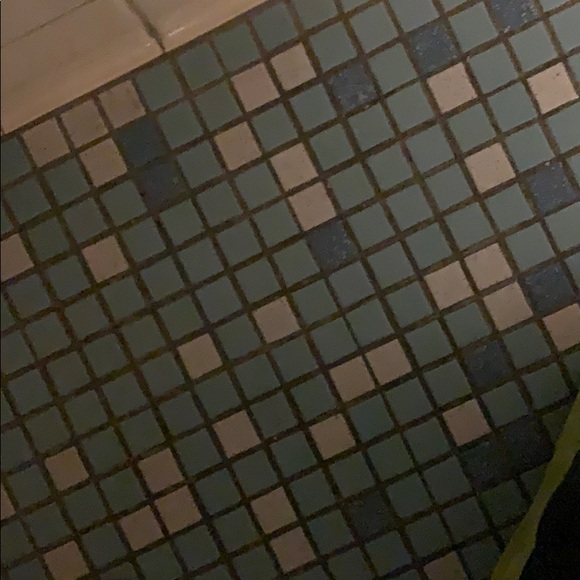 Profile Picture of Oscar Liu (@osliu26) on Poshmark