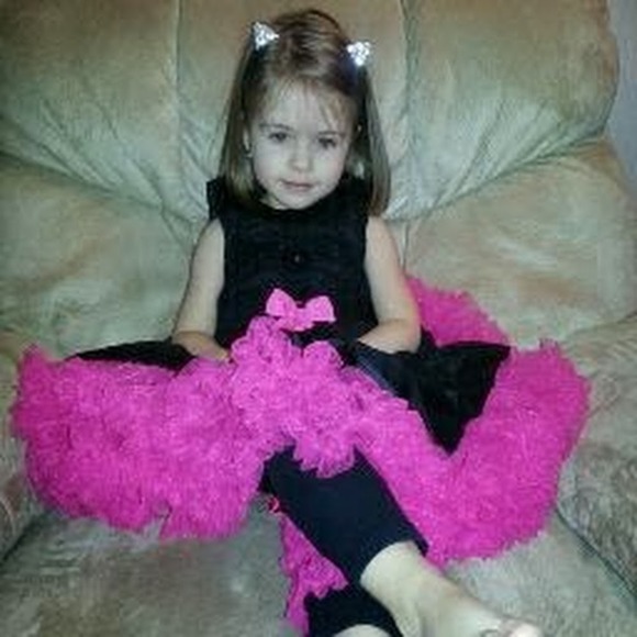 Profile Picture of Jessica Walasinski (@jbricker) on Poshmark