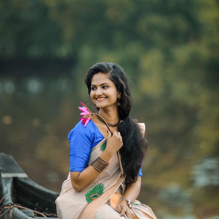 Profile Picture of joice (@joiceelezabeth) on Tiktok