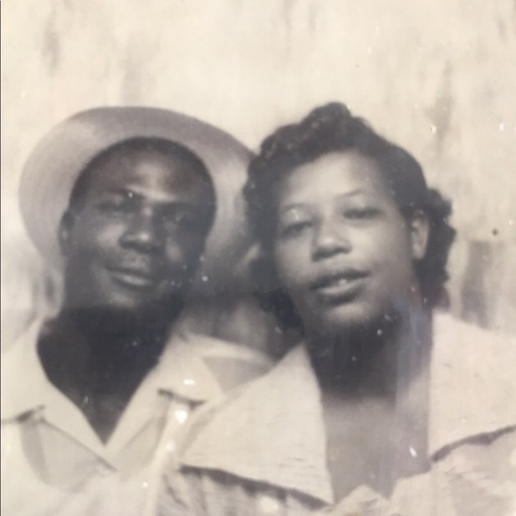 Profile Picture of Everlean Booth (@booth92) on Poshmark