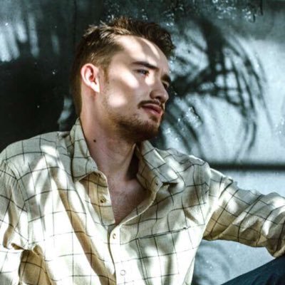 Profile Picture of Michael Rutter (@MikeParagon) on Twitter