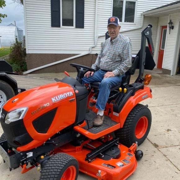 Profile Picture of Bradden Kunkel (@braddenkunkel) on Poshmark