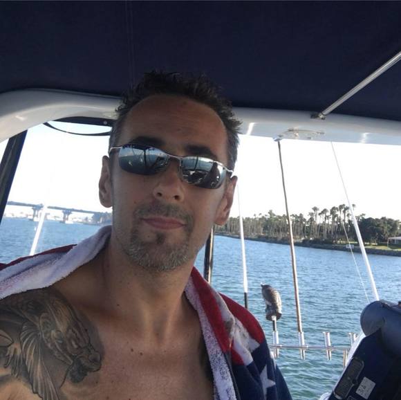 Profile Picture of Tarik Ajanovic (@tarikajanovic03) on Poshmark