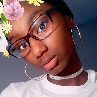 Profile Picture of Tytiana Campbell (@Pixie_Stixss) on Twitter