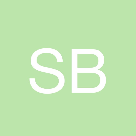 Profile Picture of Swetha Bathena (@bathenaswetha07) on Poshmark
