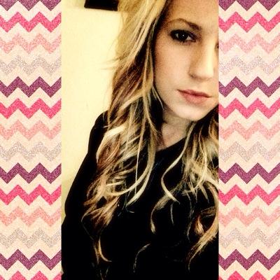 Profile Picture of Erin Looney (@erinlooney1995) on Twitter