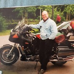 Michael 833 - Tiktok Profile Picture of Michael 833 (@michaelschier.1) on Tiktok