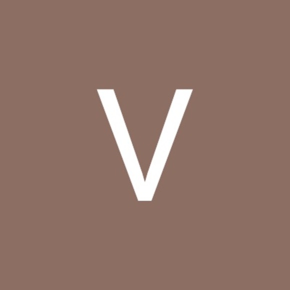 Profile Picture of Vaughn Cook (@vcookspring11) on Poshmark