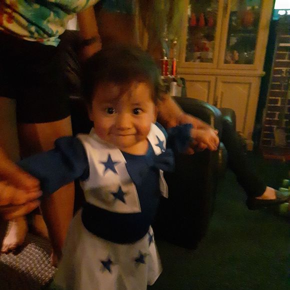 Profile Picture of Cesar Barron (@cesar_barron) on Poshmark