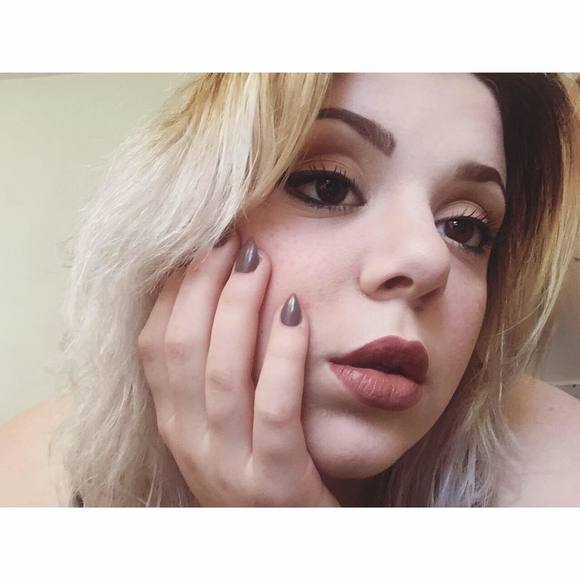 Profile Picture of Ivy Wallace (@aaorta) on Poshmark