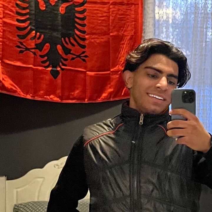 Profile Picture of behzad Samadi (@behzad_semadi) on Tiktok