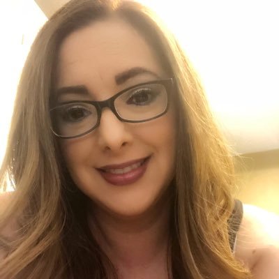 Profile Picture of Elizabeth Trevino-Saenz (@lizt727) on Twitter