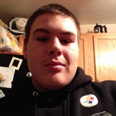 Profile Picture of John (@johnsaxe17) on Twitter