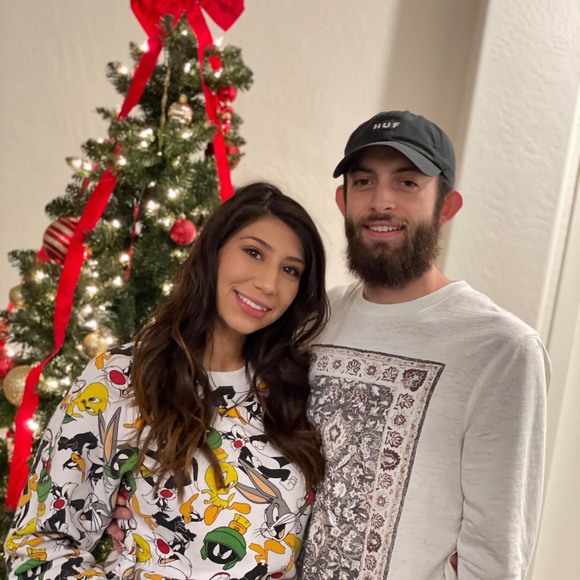 Profile Picture of Crystal Lugo (@crystallugo97) on Poshmark