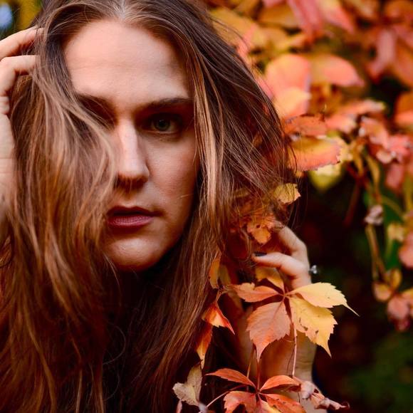 Profile Picture of Kirstie Suderman (@kirstiesuderman) on Poshmark