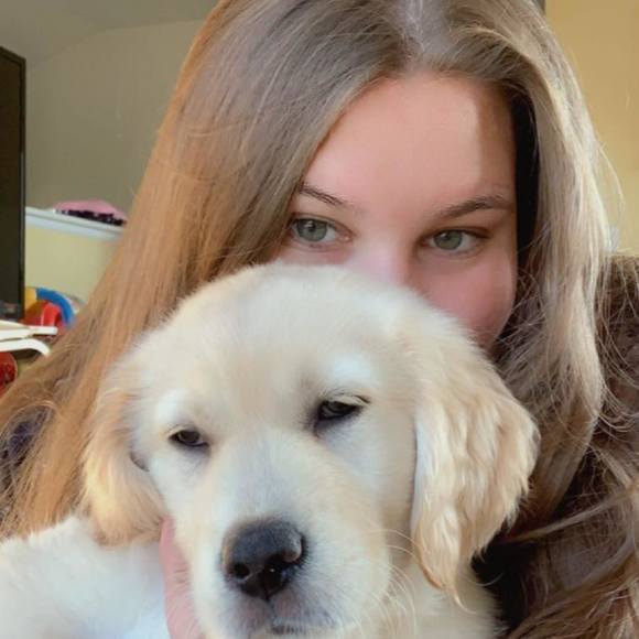 Claire Mcfarlen - Poshmark Profile Picture of Claire Mcfarlen (@claire_mcfarlen) on Poshmark