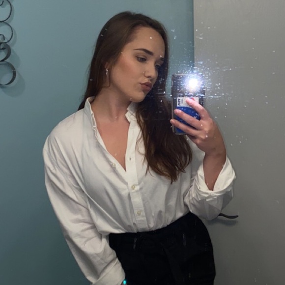 Profile Picture of Danielle Primm (@dani_primm) on Poshmark